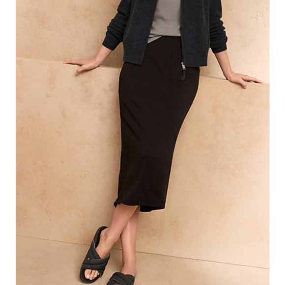 Garnet Hill Essential Knit Column Jersey Midi Skirt in Black size Small - Picture 1 of 6